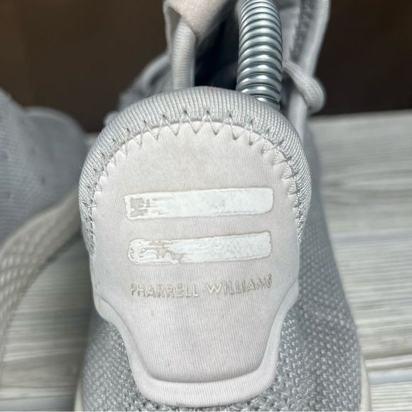 Adidas Womens Shoes Pharrell Williams Hu Tennis Sneaker Gray Size 8 - Picture 5 of 10